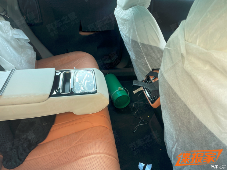 疑似吉利银河全新混动车型路试谍照曝光，或归属星舰系列！
