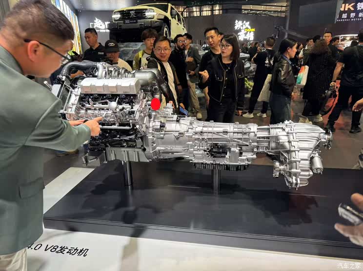 全新雷克萨斯ES/极氪9X/仰望U8L等 2025上海车展新车汇总（下）