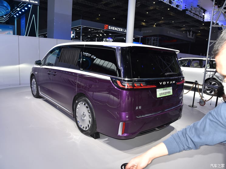 岚图计划构建百万用户服务体系：2026年渠道网络将达1000家
