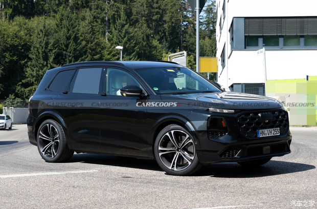 全新奥迪Q7长这样！高性能版SQ7低伪装谍照曝光 车身或加长