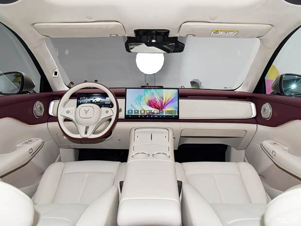 岚图汽车7月交付12135辆 同比增长102%！